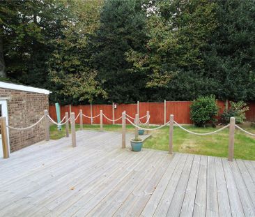 3 bedroom semi-detached house to rent - Photo 3