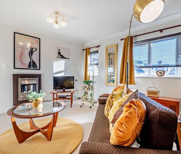 2 bedroom flat to rent - Photo 2