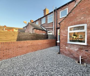 2 bedroom terraced house to rent - Photo 6