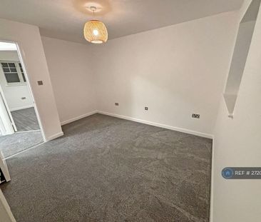 2 bedroom semi-detached house to rent - Photo 4