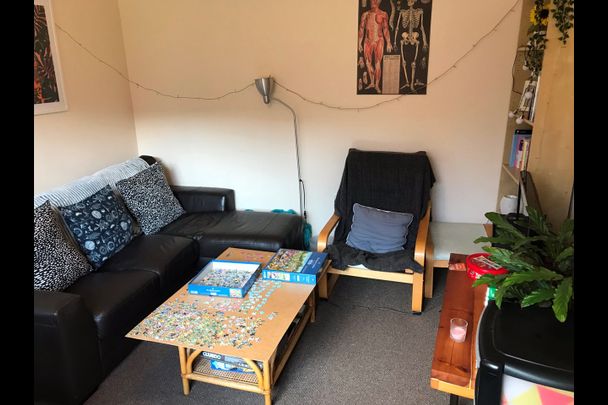 4 Bed Semi-Detached House, Templars Fields, CV4 - Photo 1