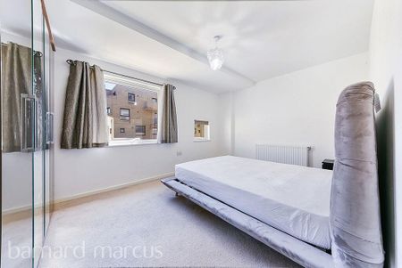 Grahame Park Way, London - Photo 3