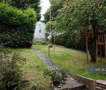 1 bedroom in a house share to rent - Photo 3