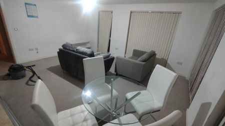 2 bedroom apartment to rent - Photo 2