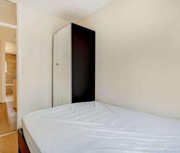 Hobbs Place Estate, Hoxton, N1 - Photo 1