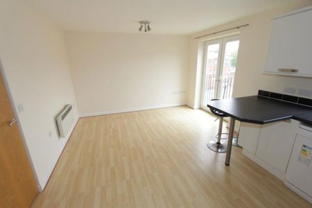 2 bedroom apartment to rent - Photo 4