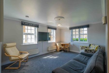 42, Phoenix Boulevard - Photo 2