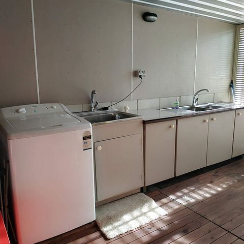 Large Semi Furnished Unit with enclosed courtyard - Photo 1