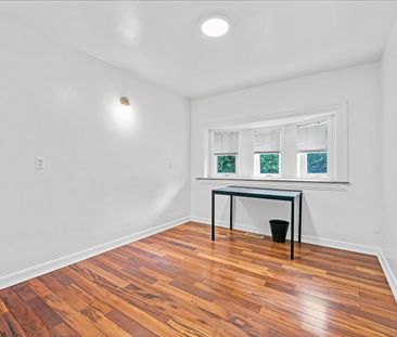 240 Blackburn, Sandy Hill, Ottawa, ON - Photo 1