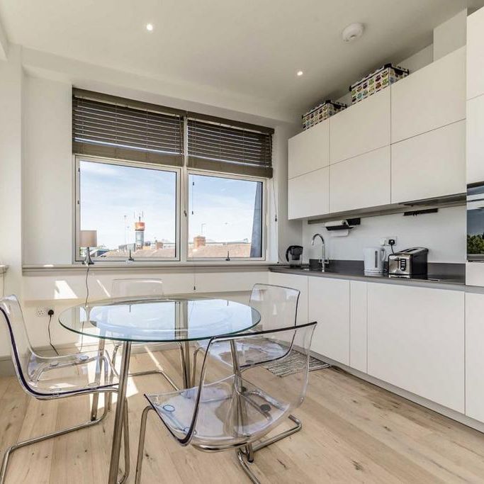 Studio to rent - Photo 1