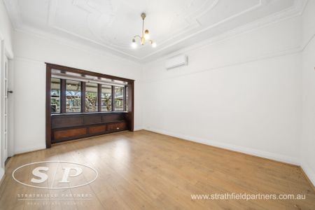 Three bedroom house for lease - Photo 2