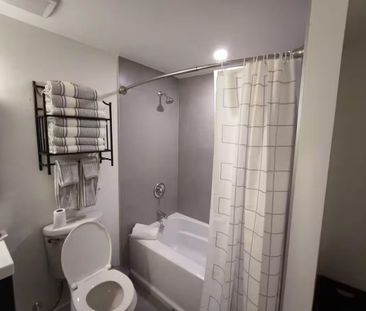 For Lease - 4364 Homewood Avenue, Niagara Falls, Ontario - Photo 5