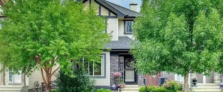 Detached house with double garage at 6 Cranberry Place SE Calgary | 6 Cranberry Place Southeast, Calgary - Photo 1