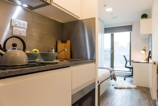 Studio to rent - Photo 1