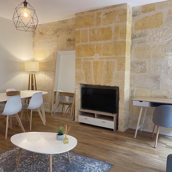 Location Appartement 2 pièces 46m² BORDEAUX 33000 - Photo 1