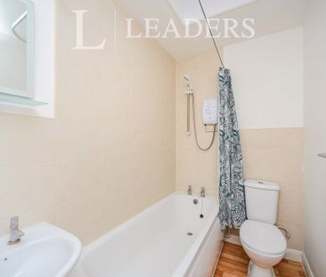 1 bedroom apartment to rent Marine Parade, Brighton, East Sussex, BN2 - Photo 2