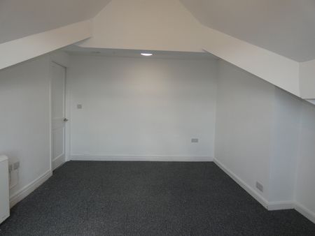 36 Warbreck Hill Road Flat 4 - Photo 2