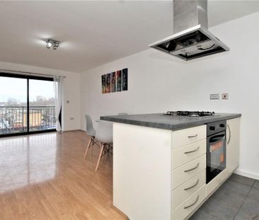 2 bedroom apartment to rent - Photo 5