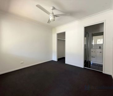 Quiet Cul-de-sac Location Perfect for One! - Photo 2