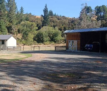 Charming Home with 15 acres of fully fenced land - Photo 1