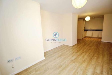 The Junction, Slough Station, SL2 - Photo 5