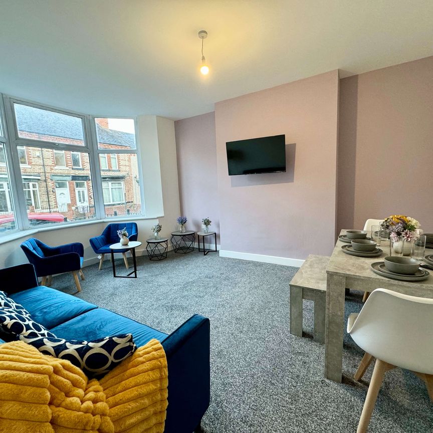 Corporation Road Room 4 - Photo 1