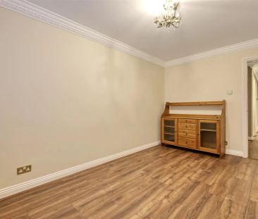 4 Bedroom House - Detached - Photo 3