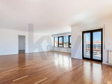 Apartamento T5 em Lisboa - Photo 3