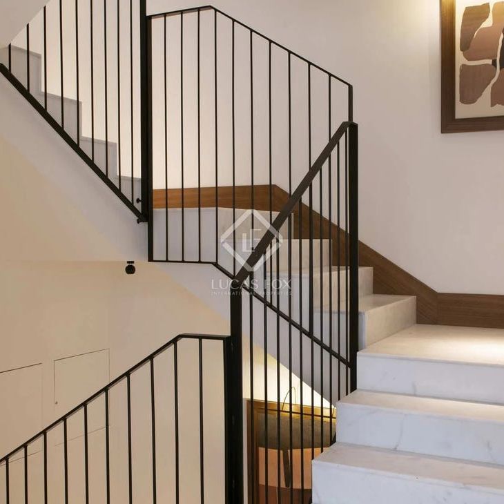 BARCELONA, Catalonia 08007 - Photo 1