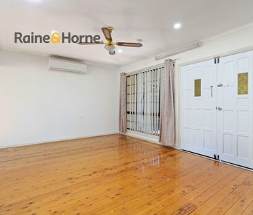 Charming 3 Bedroom Home - AVAILABLE NOW - Photo 1