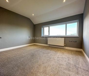 3 bedroom detached house to rent - Photo 3