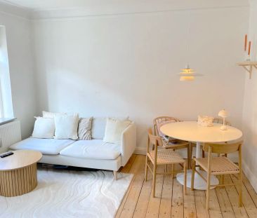 Lys toværelseslejlighed i hjertet af Aalborg - Foto 2