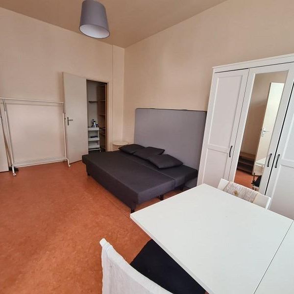 Appartement à Louer à LILLE 653 € - Photo 1