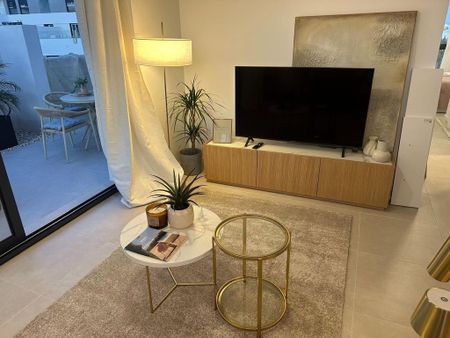 2 room luxury Apartment for rent in Estepona, Andalusia - Photo 2