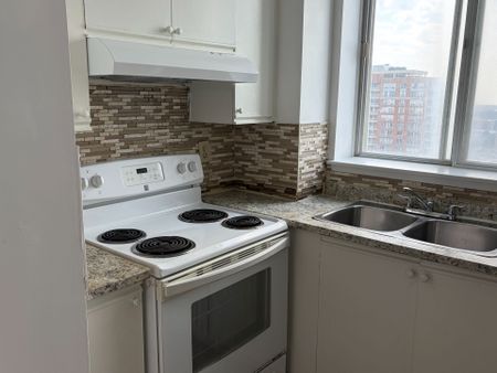 For Lease - 430 Mclevin Avenue Unit# 1811, Toronto, Ontario - Photo 5