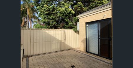 MODERN LIVING & FRESHLY UPDATED - Photo 3