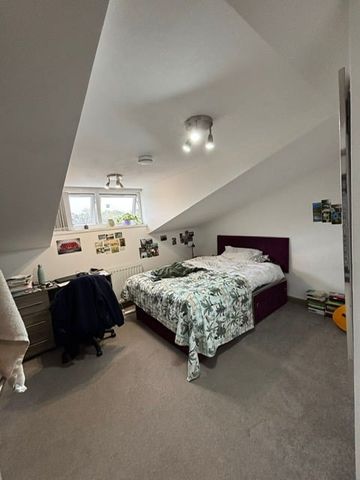 148 HUBERT ROAD - Photo 4