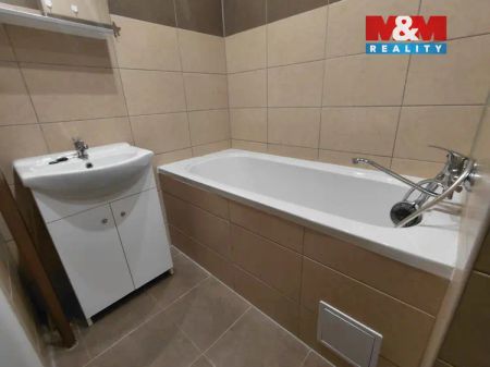 Pronájem bytu 2+1 s garáží, Ústí nad Labem, ul. Kozinova - Photo 5