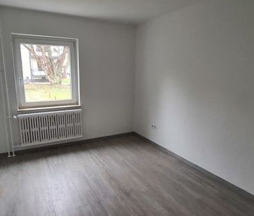 Wir renovieren für Sie frisch! Hier lässt es sich aushalten: 3-Zi.-... - Foto 1