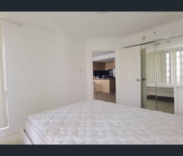 Modern 1 Bed Apartment in Prime St Leonards Location - Photo 3