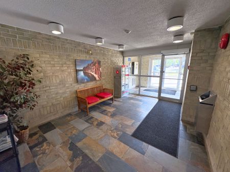 For Lease - 739 Deveron Crescent Unit# 207, London South, Ontario - Photo 4