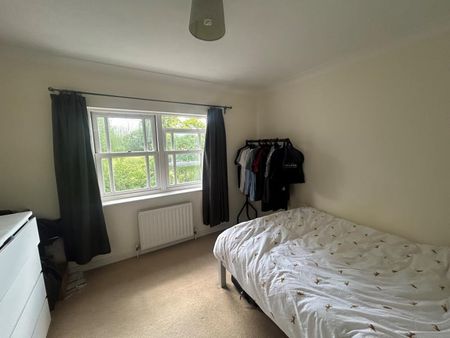 Grosvenor House, Guildford, Surrey, GU1 - Photo 5