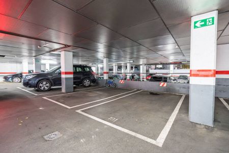 3 bedroom luxury Apartment for rent in Majadahonda, Community of Madrid - Photo 3