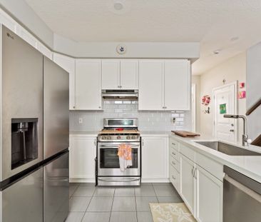 For Lease - 82 Nathan Crescent, Barrie, Ontario - Photo 5