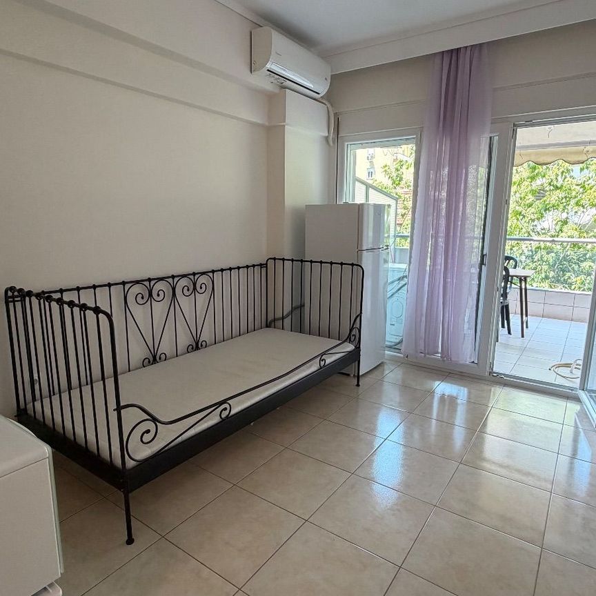 Studio/Γκαρσονιέρα για ενοικίαση Ευζώνων - Πεδίον Άρεως (Φάληρο - Ιπποκράτειο) - Photo 1