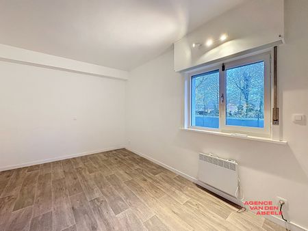 Gelijkvloers appartement met 2 slaapkamers, ruime garage en tuin - Photo 5