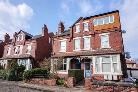 Flat 3, 12 Stanmore Road, Leeds, LS4 2RU - Photo 3