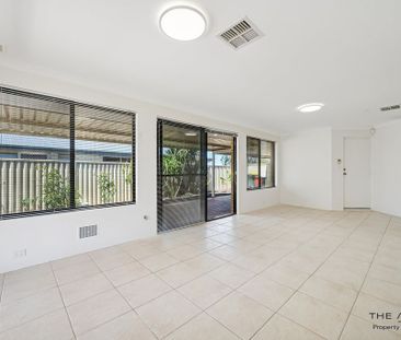 Freshly Updated Home Offering Comfort and Convenience in Orelia - Photo 3