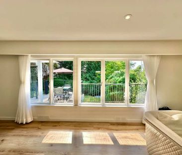 915 Wentworth Ave, North Vancouver - Photo 2