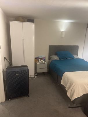Room in a Shared Flat, Tulse Hill, SW2 - Photo 1
